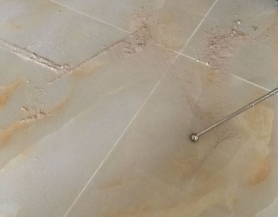 马边瓷砖空鼓维修公司分享粘合剂选择不当在瓷砖铺贴过程中可能导致以下问题